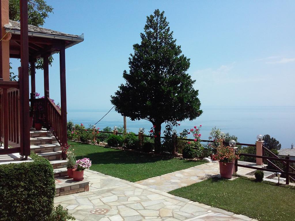 Alkmini Hotel Agios Dimitrios  Bagian luar foto