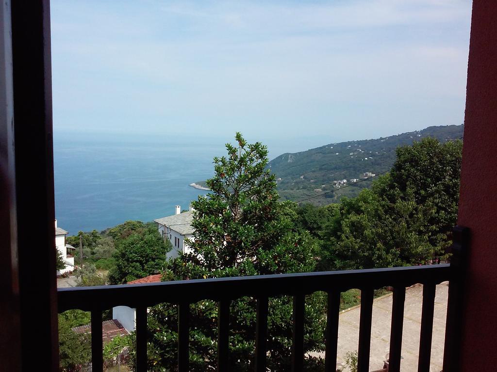 Alkmini Hotel Agios Dimitrios  Bagian luar foto