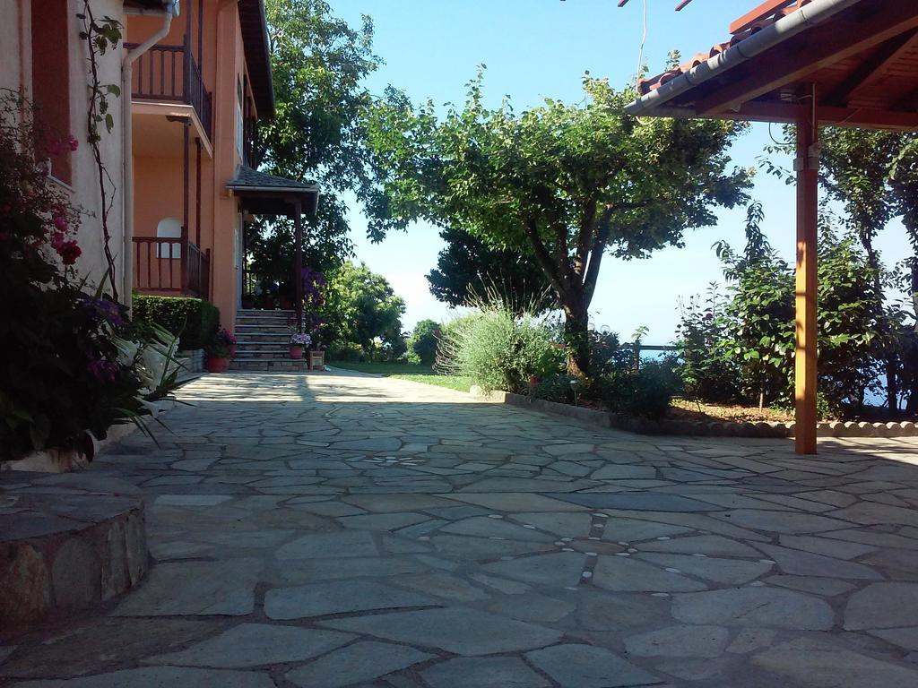 Alkmini Hotel Agios Dimitrios  Bagian luar foto