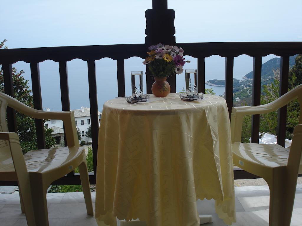 Alkmini Hotel Agios Dimitrios  Bagian luar foto