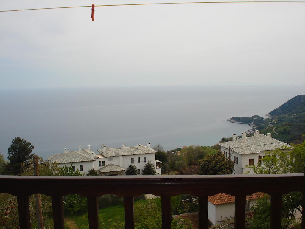 Alkmini Hotel Agios Dimitrios  Bagian luar foto