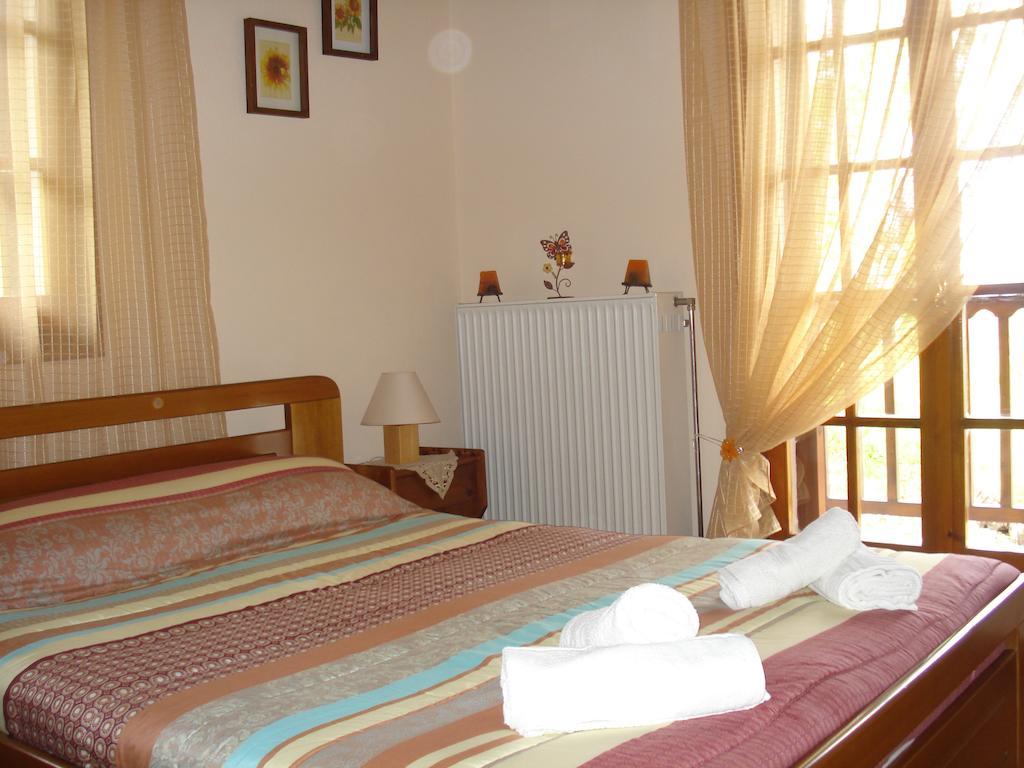 Alkmini Hotel Agios Dimitrios  Bagian luar foto