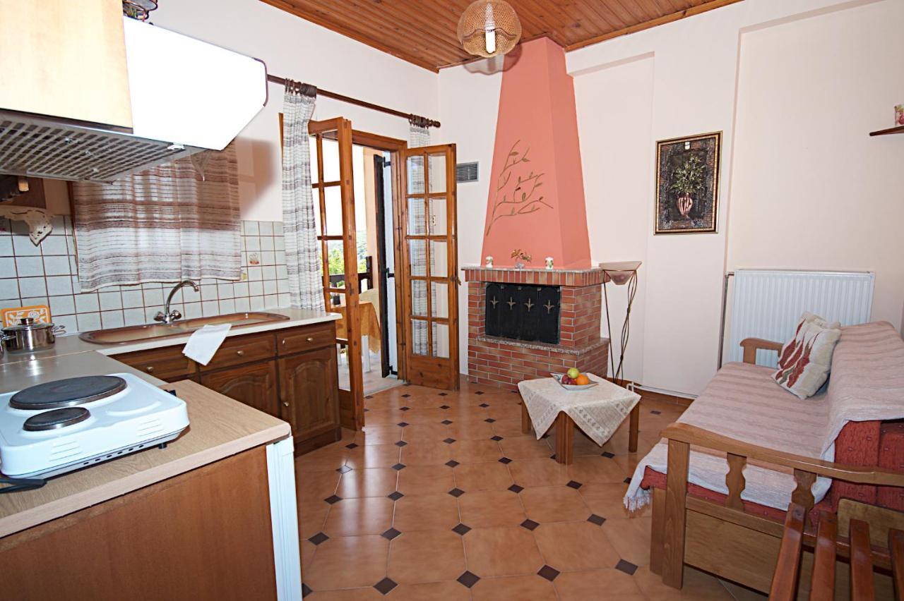 Alkmini Hotel Agios Dimitrios  Bagian luar foto