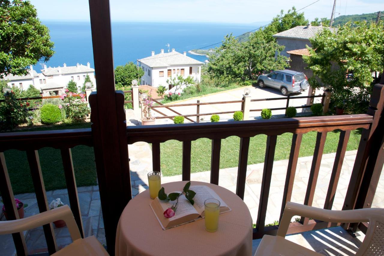 Alkmini Hotel Agios Dimitrios  Bagian luar foto