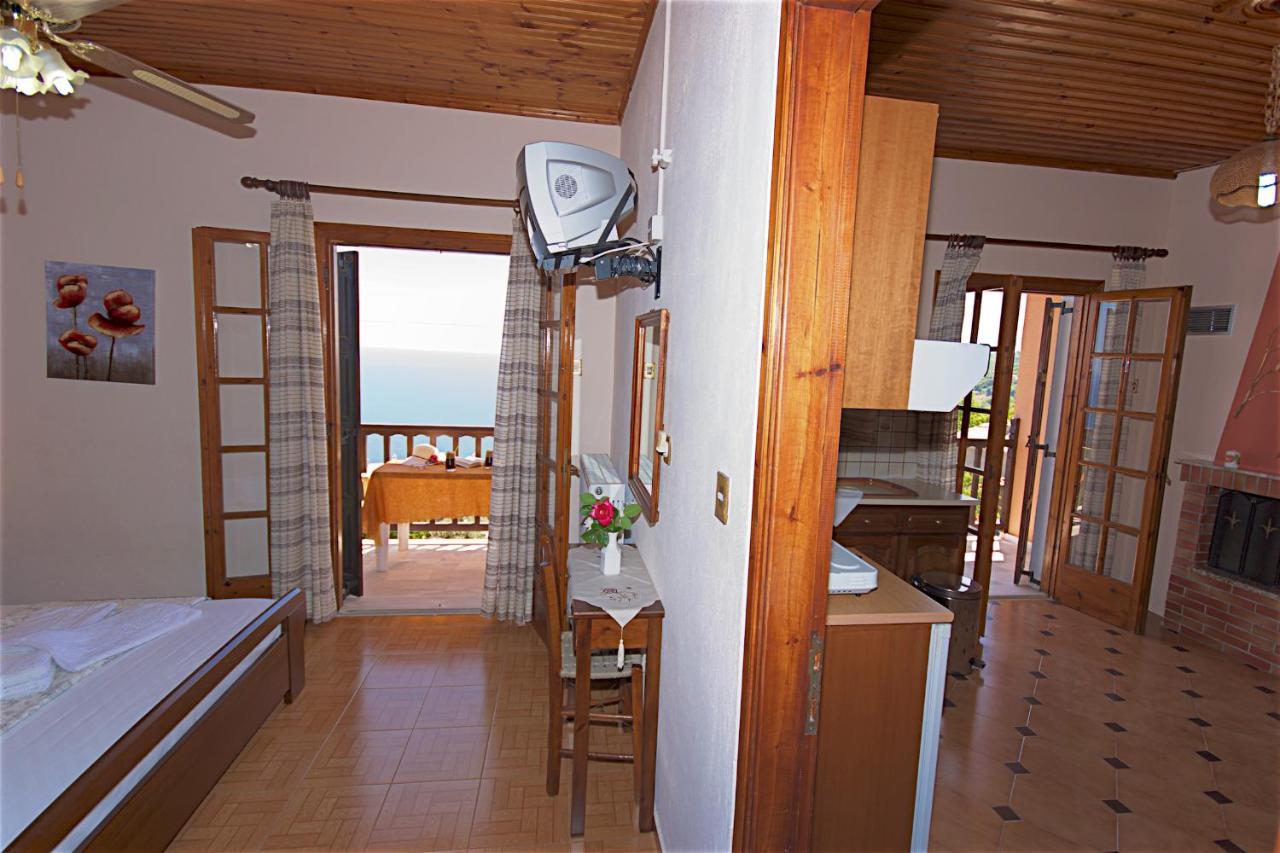 Alkmini Hotel Agios Dimitrios  Bagian luar foto