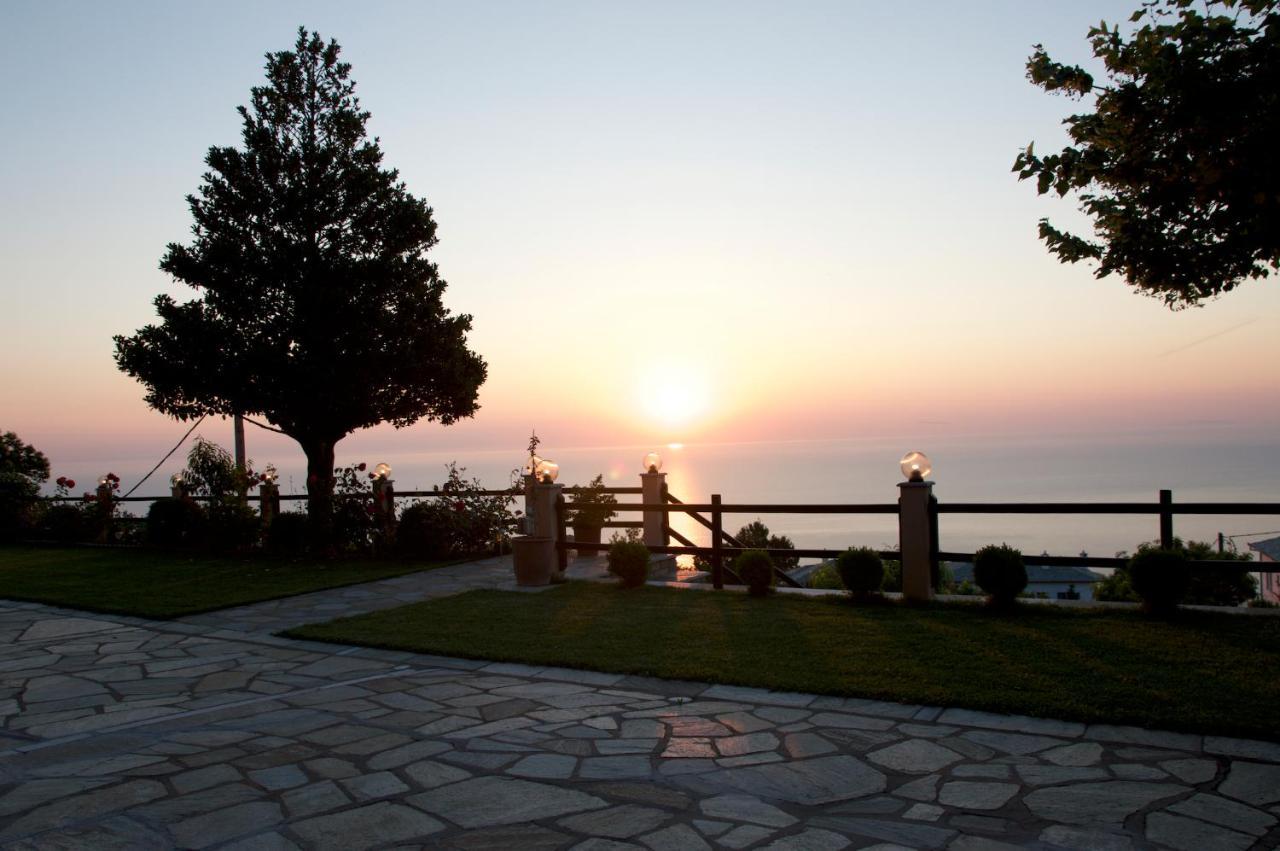 Alkmini Hotel Agios Dimitrios  Bagian luar foto